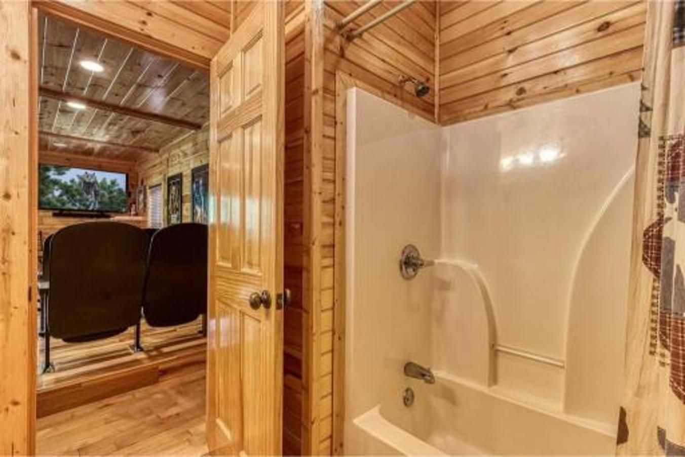 Dreams Come True With This Luxury Cabin! جاتلينبرج المظهر الخارجي الصورة